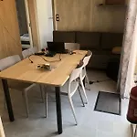 مكان تخييم Le Castellas *